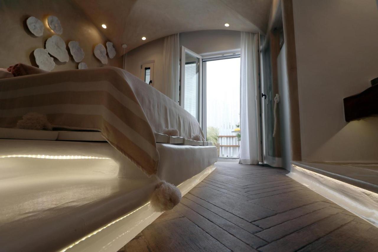 Narcissus Luxury Suites Naxos City Exterior foto